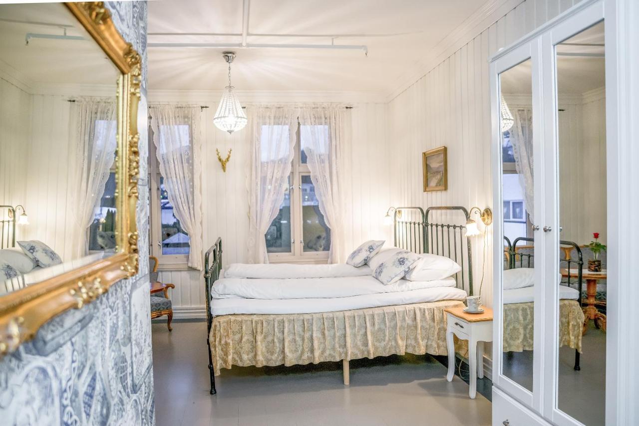 Gloppen Hotell - By Classic Norway Hotels Sandane Ngoại thất bức ảnh
